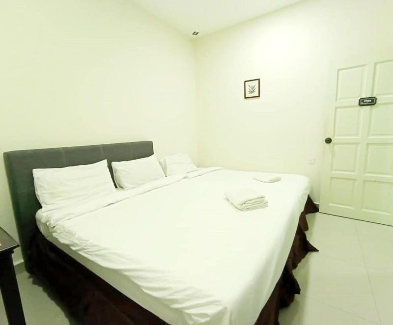 Mn Ferringhi Inn image