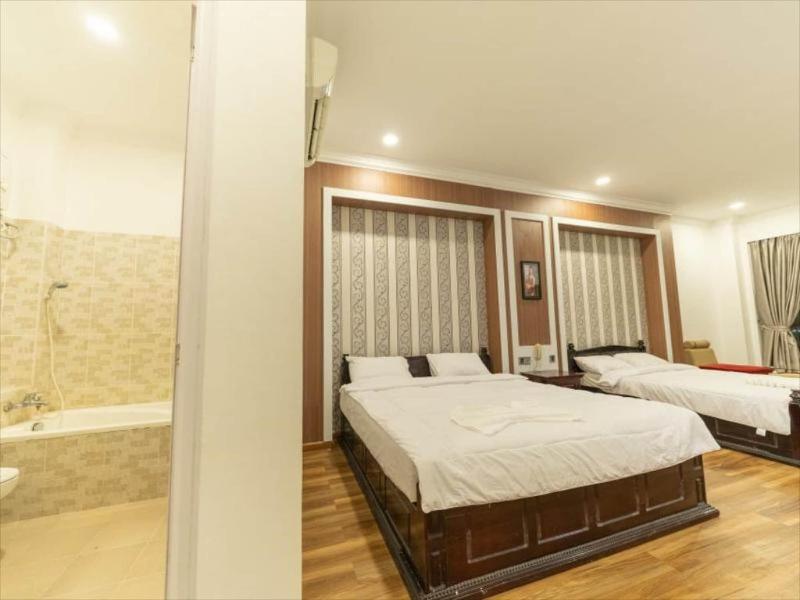 4 Rivers Hotel image