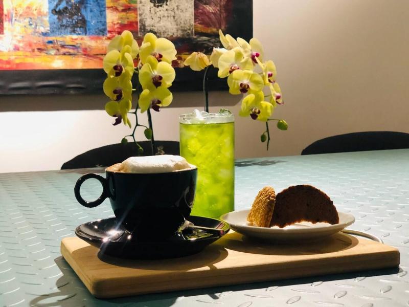 Suite Home Boutique Hotel image