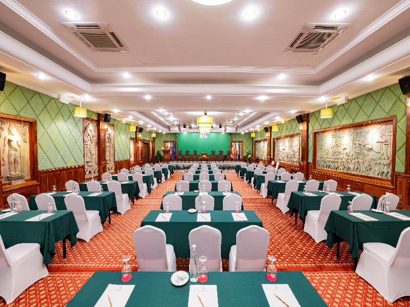 Somadevi Angkor Premium image