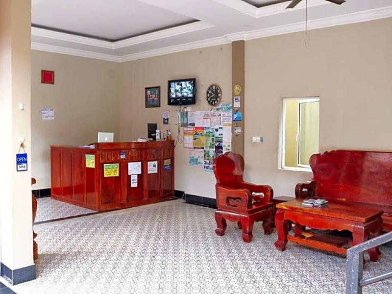 Neakru Guesthouse And Restaurant image