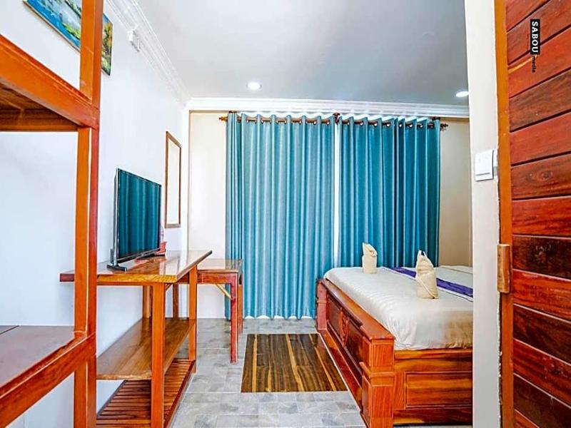 Neakru Guesthouse And Restaurant image