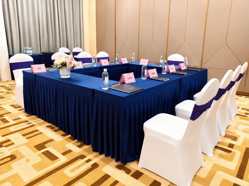 Tian Yi International Hotel image