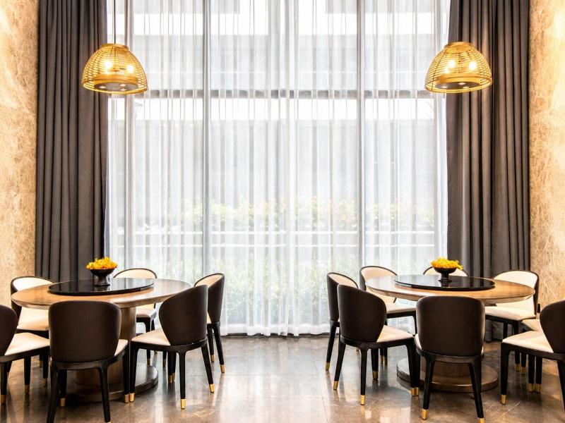 Tian Yi International Hotel image
