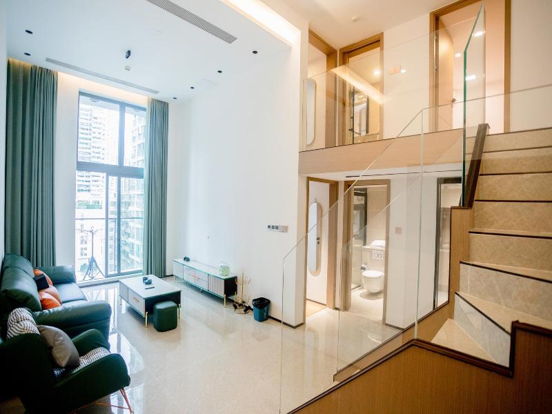 Sunny Private Apt Of Grand Continental