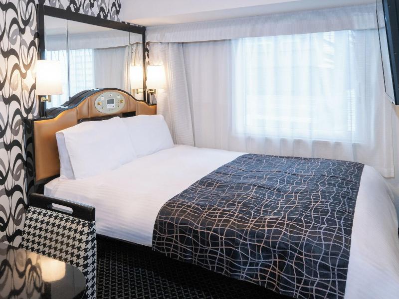 Apa Hotel Shinjuku Kabukicho Chuo image