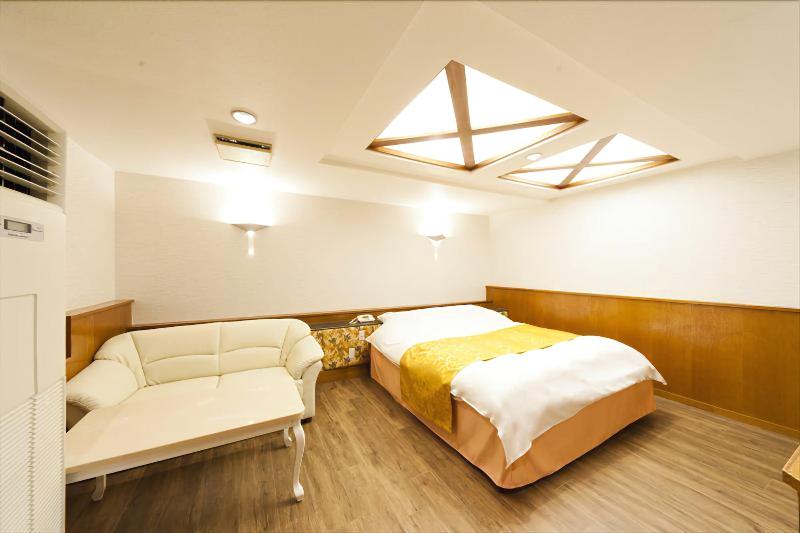 Hotel Fine Garden Okayama 1 - Adults Only image