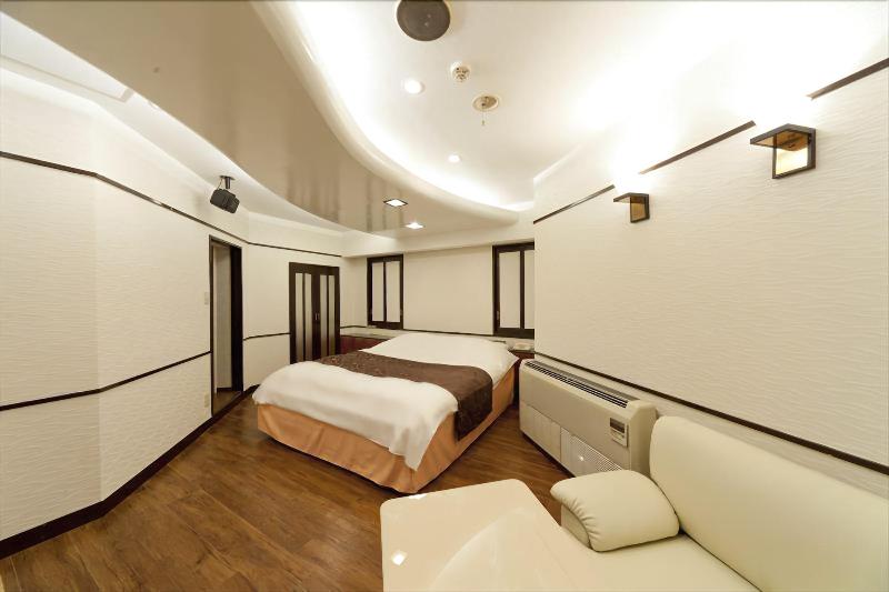Hotel Fine Garden Okayama 1 - Adults Only image