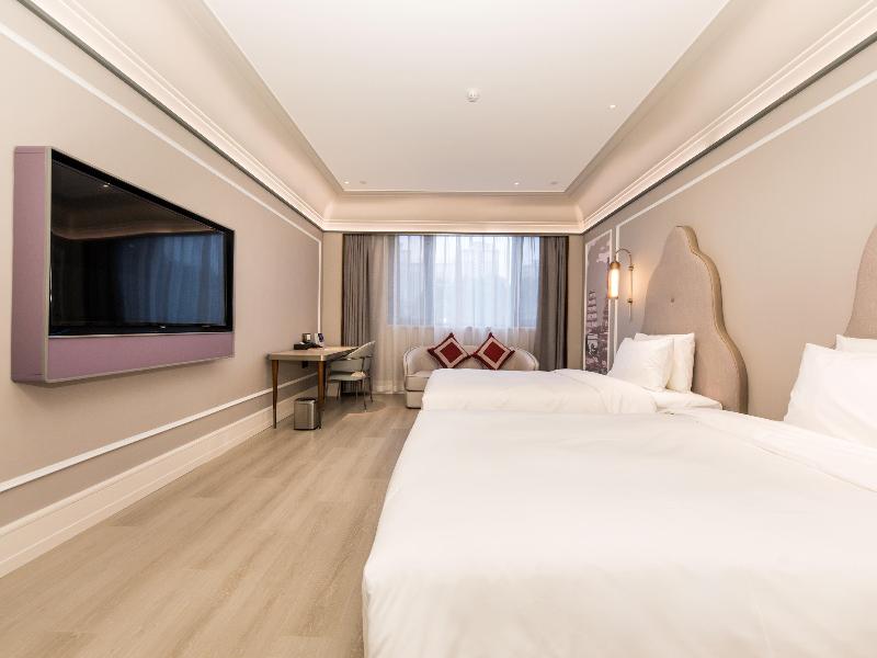 Mercure Xian Dayan Pagoda image