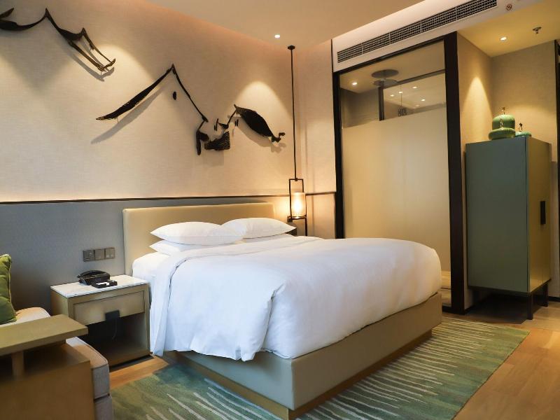 Courtyard By Marriott Wuxi Lihu Lake image