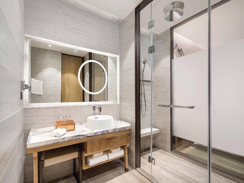 Courtyard By Marriott Wuxi Lihu Lake image
