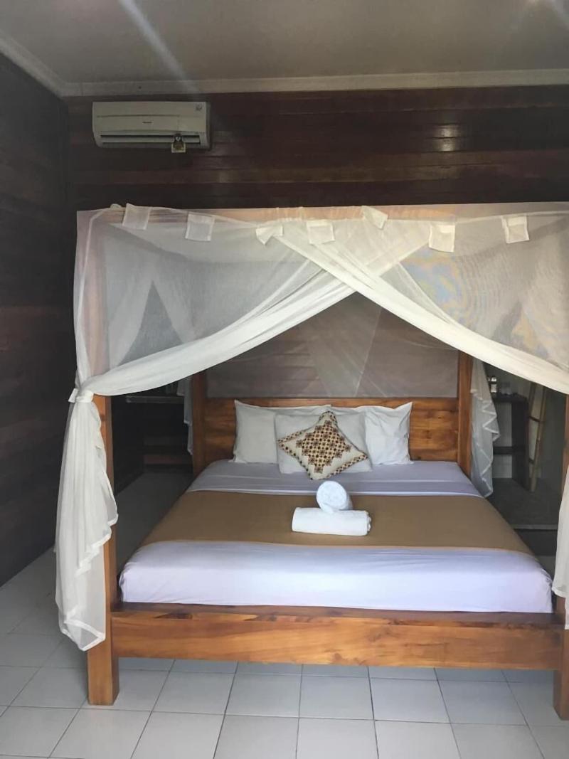Linda Beach Resort image