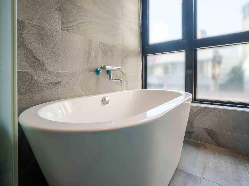 CHECK inn Taichung Ziyou image
