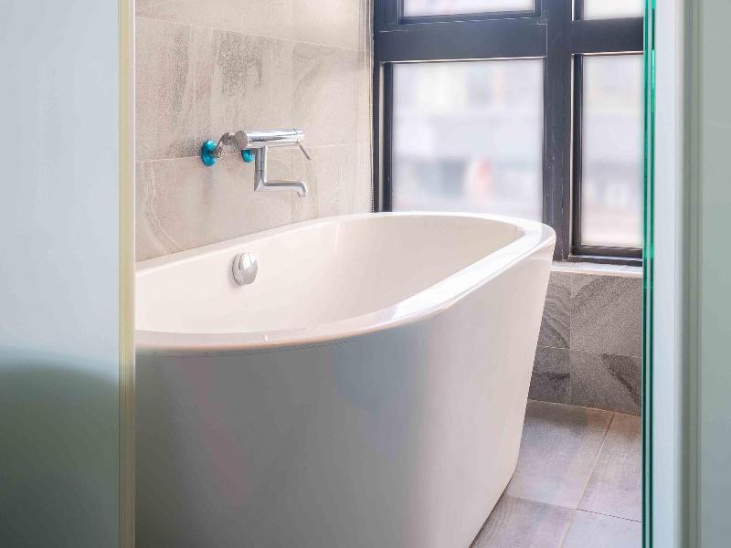CHECK inn Taichung Ziyou image