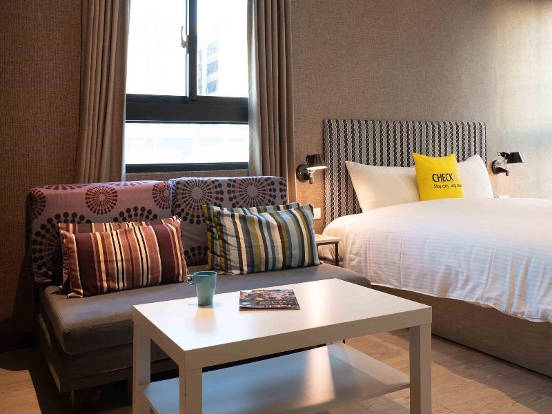 CHECK inn Taichung Ziyou image