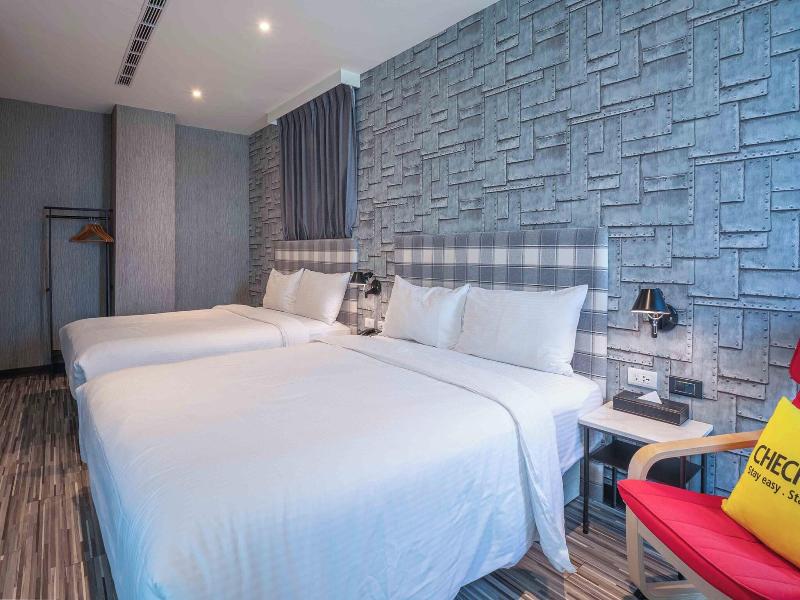 CHECK inn Taichung Ziyou image