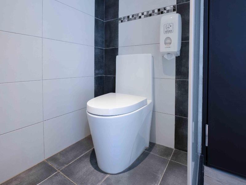 CHECK inn Taichung Ziyou image