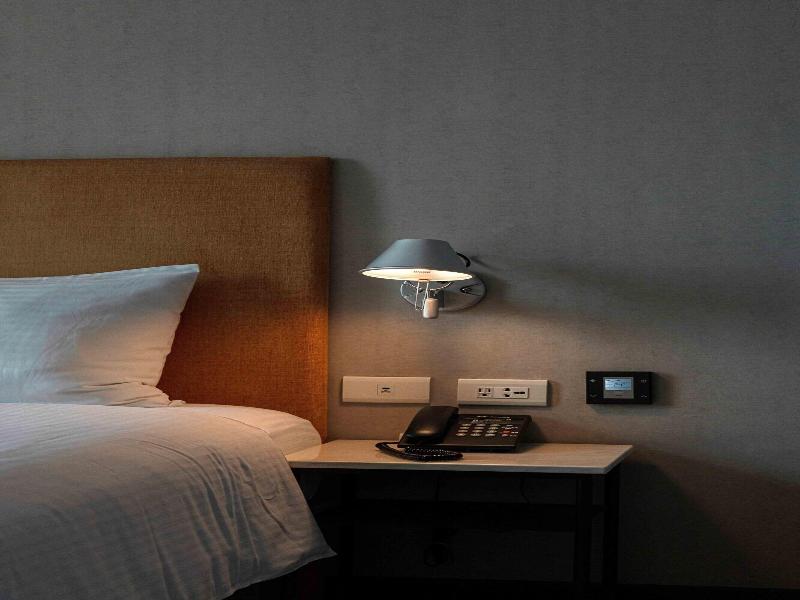 CHECK inn Taichung Ziyou image