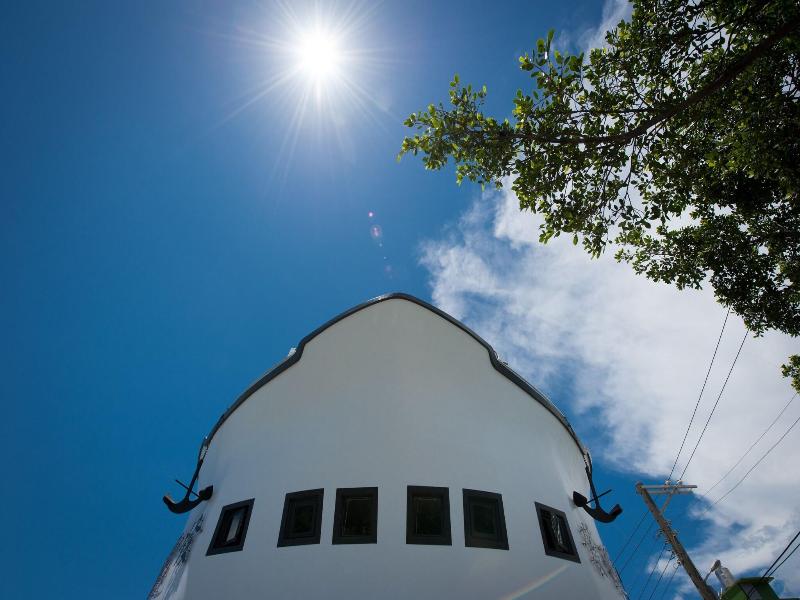 Discovery Secret Resort image