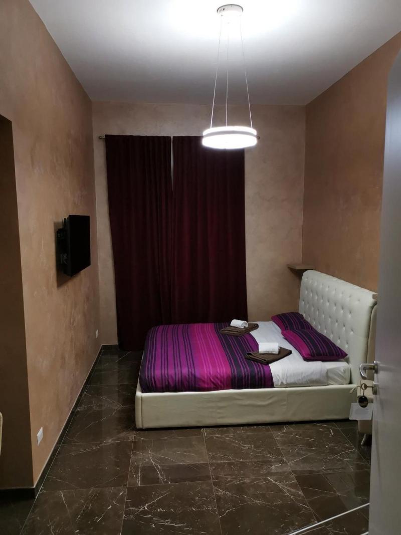 Roma Royal Residence image