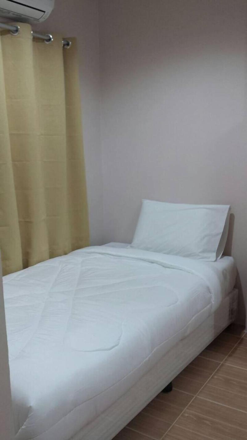 Sairee Center Guesthouse - Image 10