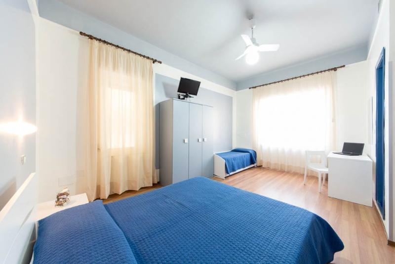 Hotel Sole image