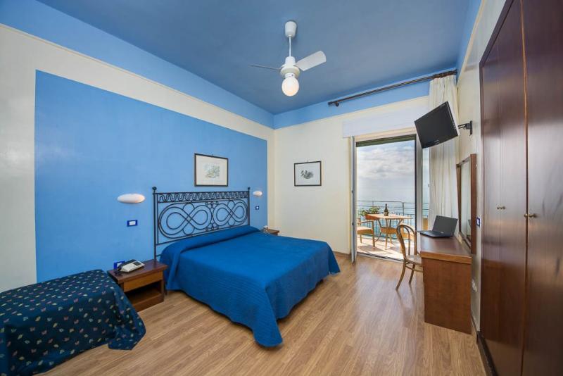 Hotel Sole image