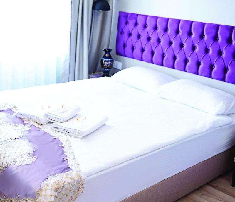 The Lola Hotel image