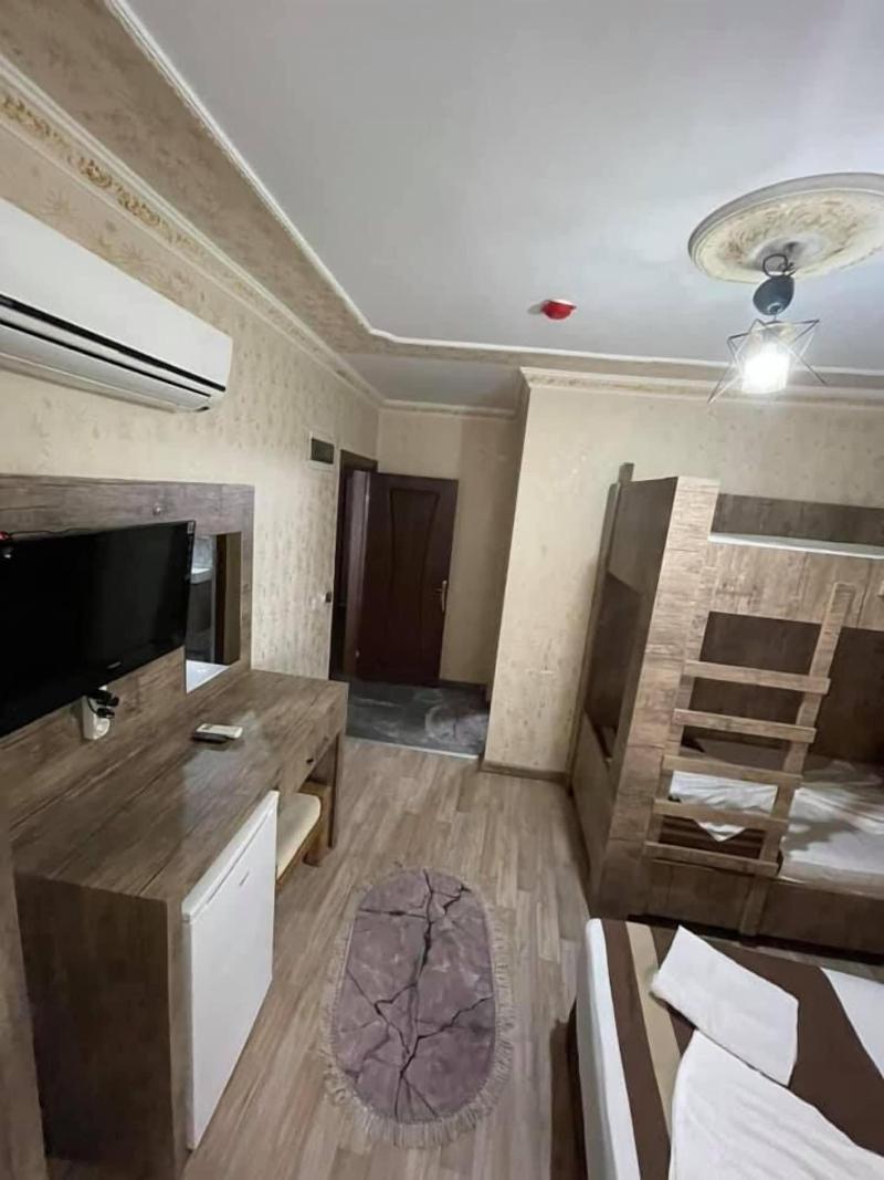 Ozgur Hotel image