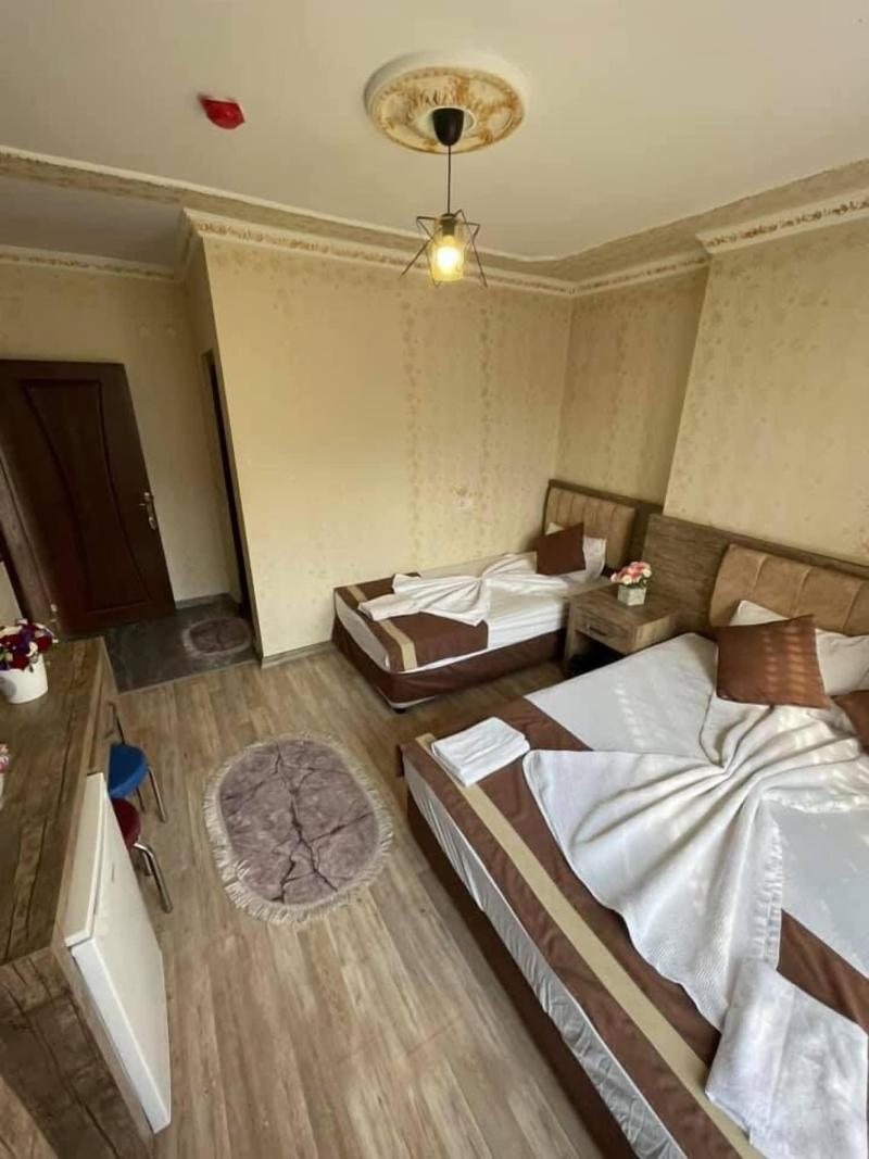 Ozgur Hotel image