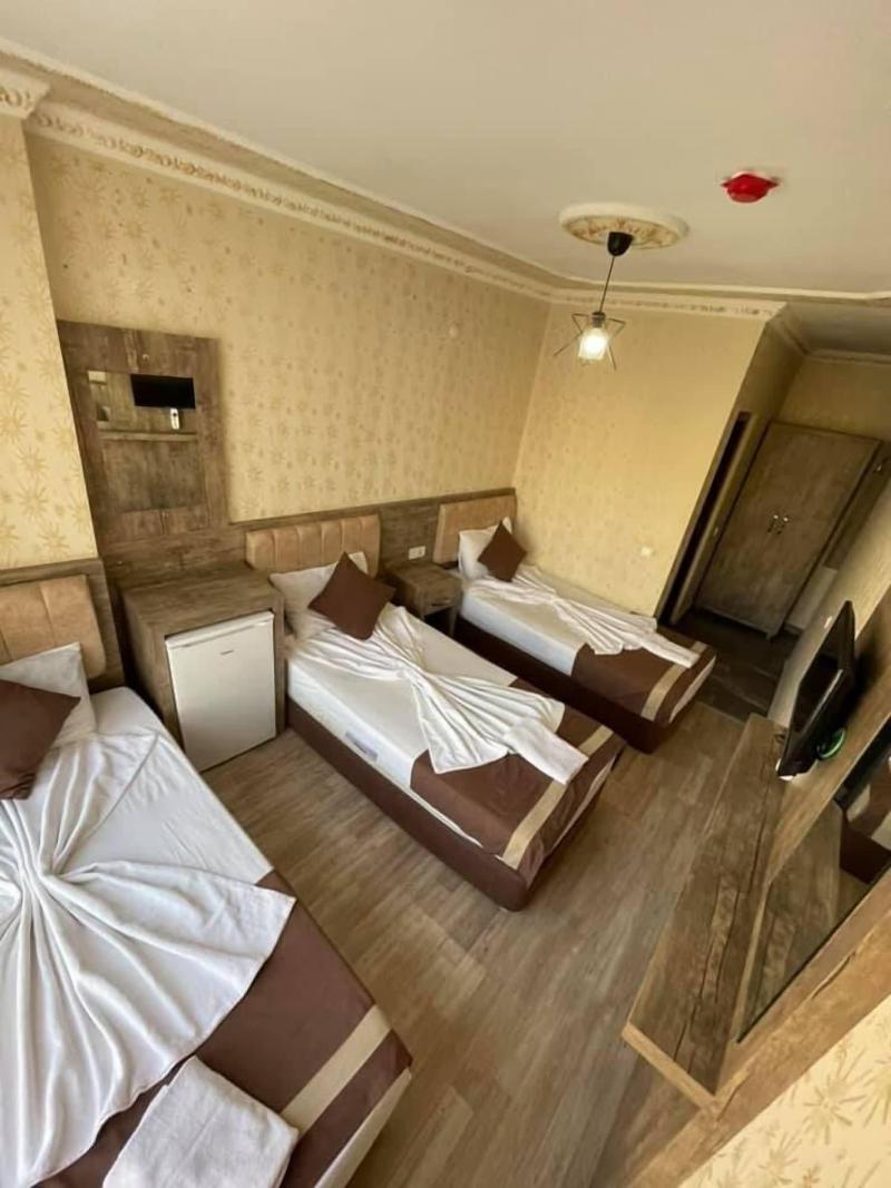 Ozgur Hotel image