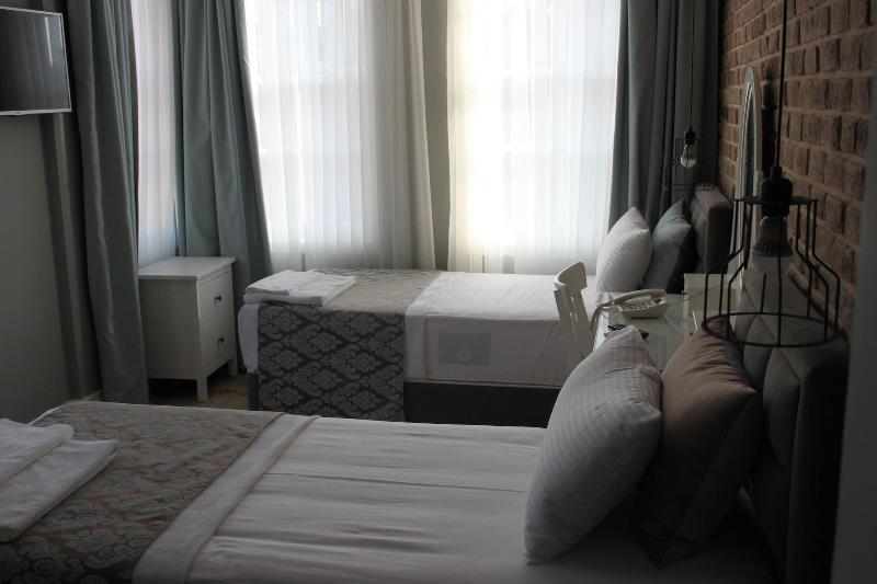 Luna Boutique Hotel image