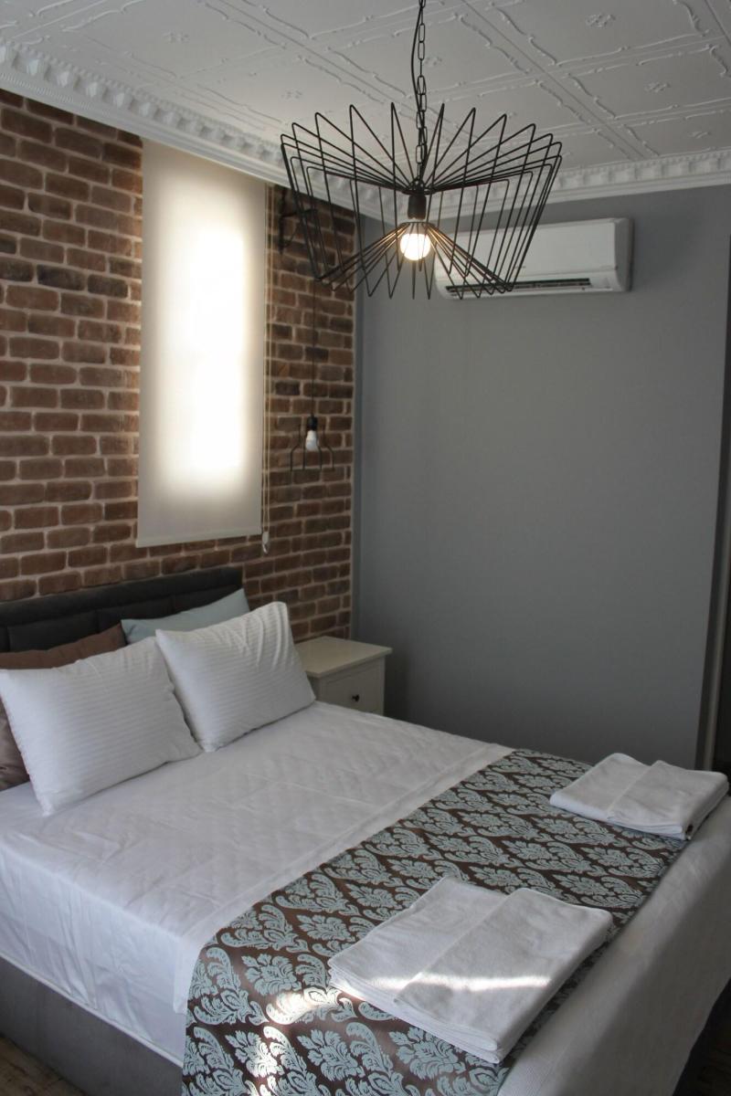 Luna Boutique Hotel image