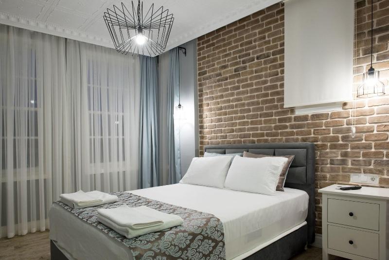 Luna Boutique Hotel image