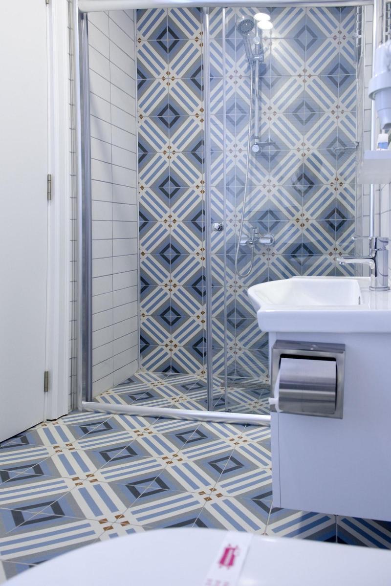 Luna Boutique Hotel image