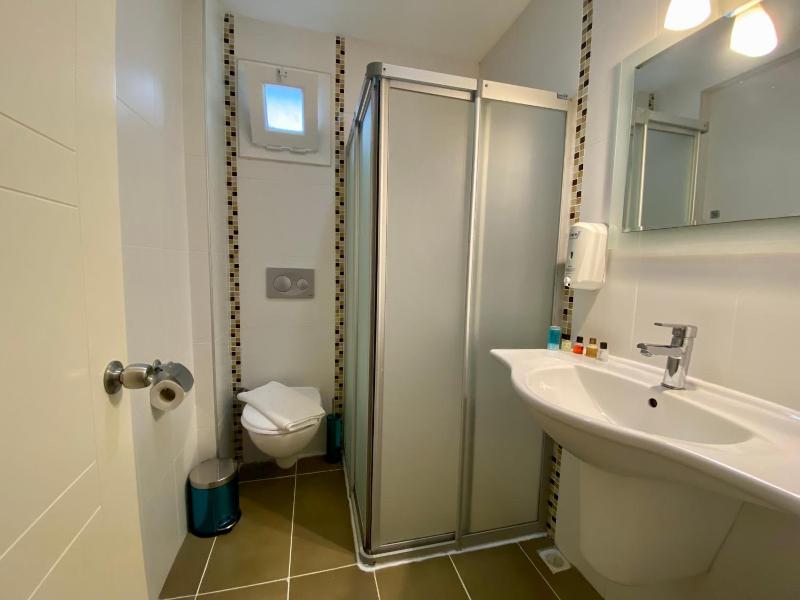 Konfor Suite Otel image