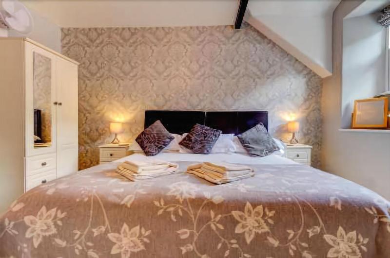 Lyndale Guest House image