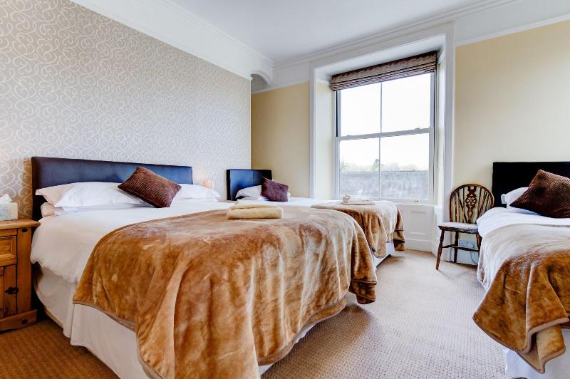 Lyndale Guest House image