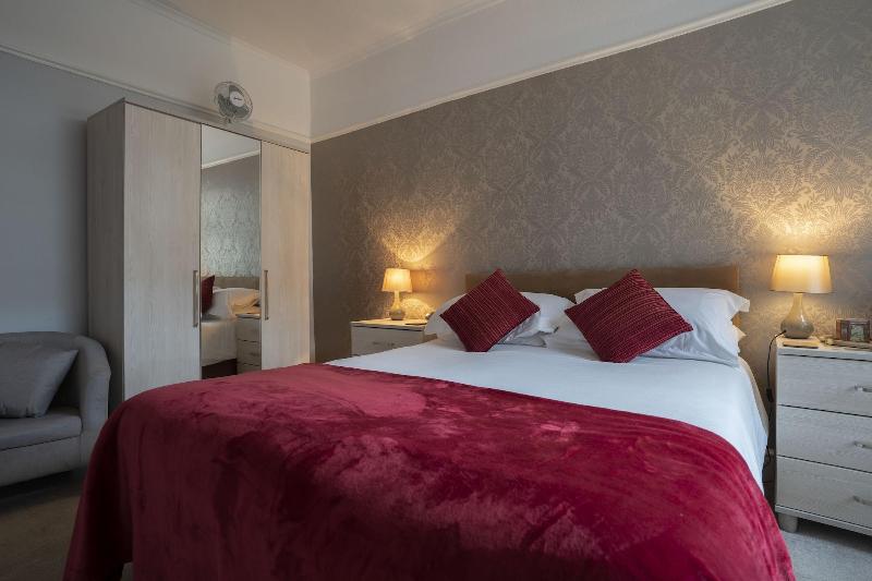 Lyndale Guest House image