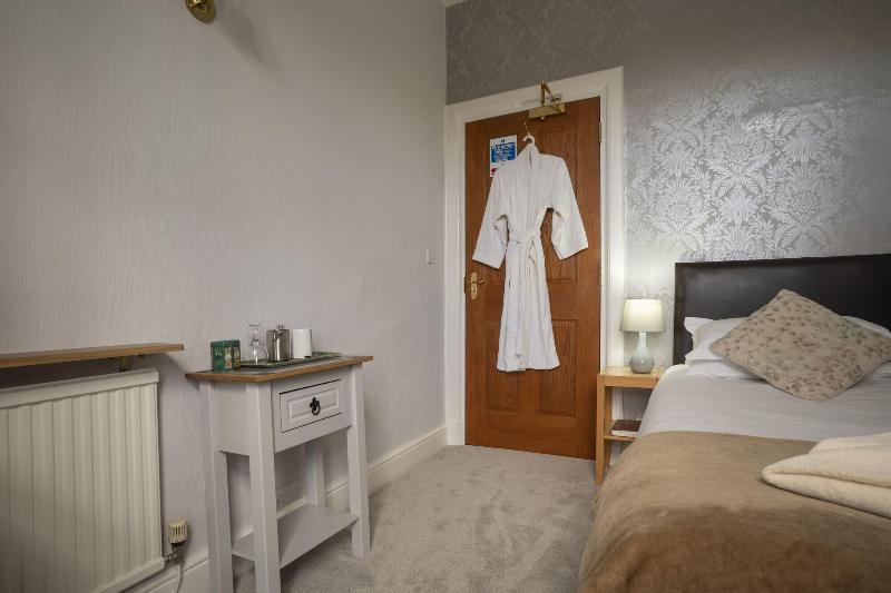 Lyndale Guest House image