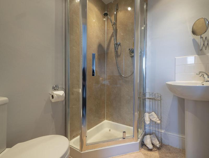 Lyndale Guest House image