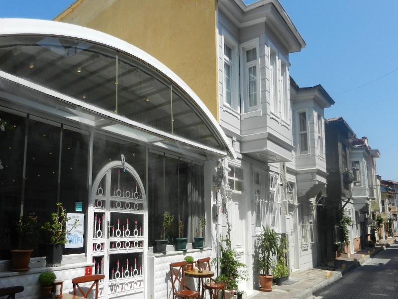 Royal Suites Sultanahmet image