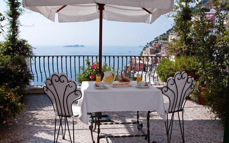 Villa Rosa image