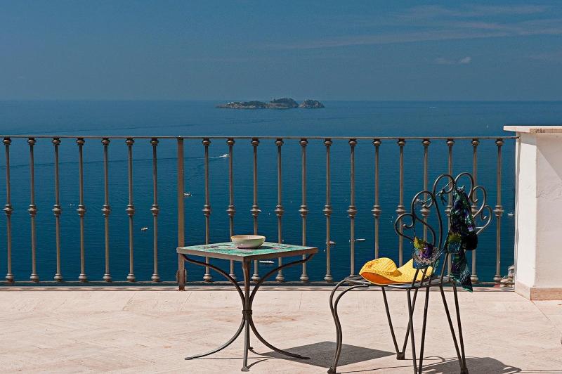 Villa Rosa image