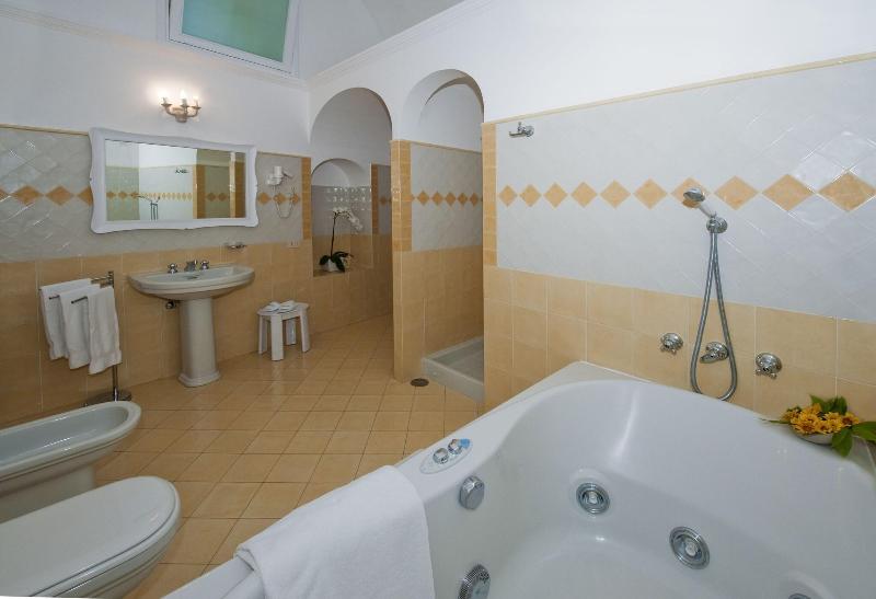 Villa Rosa image