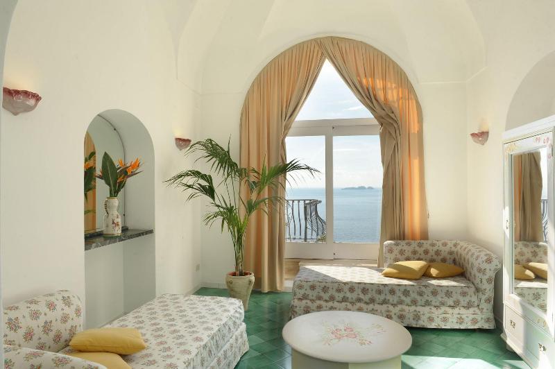 Villa Rosa image