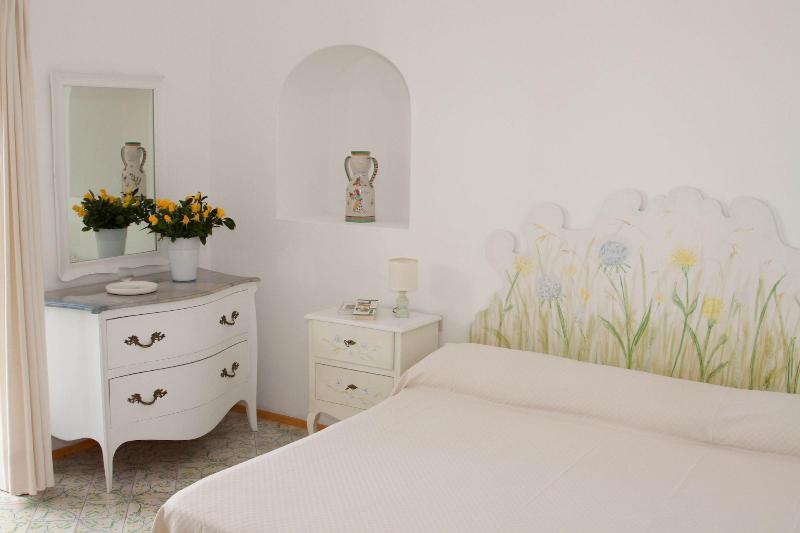 Villa Rosa image