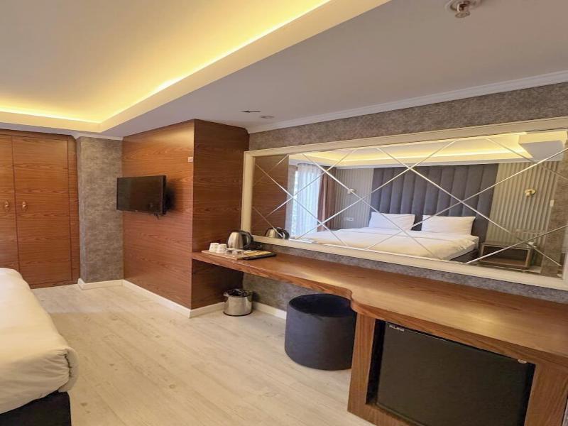 Sultan City Hotel image