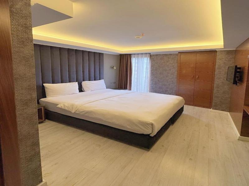 Sultan City Hotel image