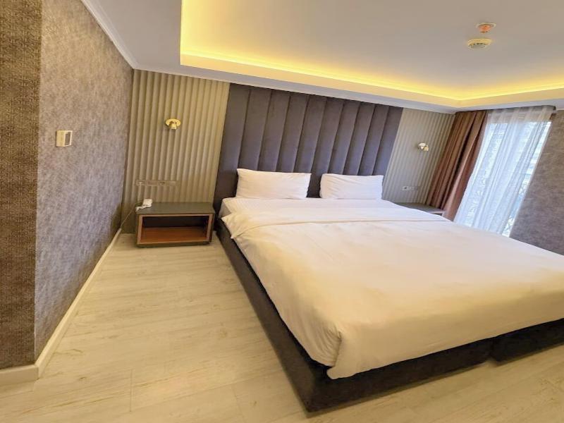 Sultan City Hotel image
